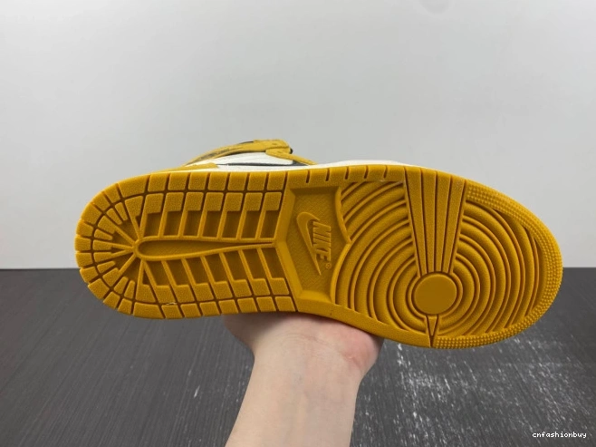 High Ochre Air Yellow OG Jordan DZ5485-701 1 0813